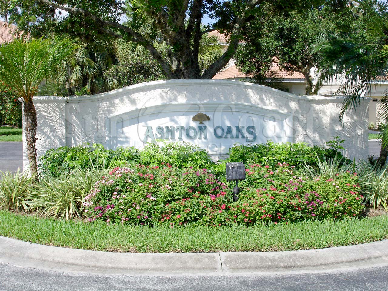 Ashton Oaks sign