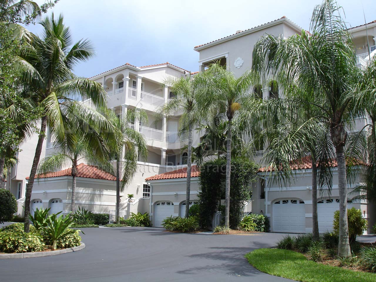 Clermont 4-story condos with garages
