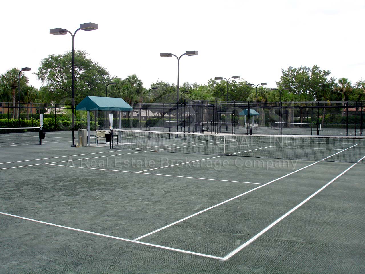 STONEBRIDGE 5 tennis courts