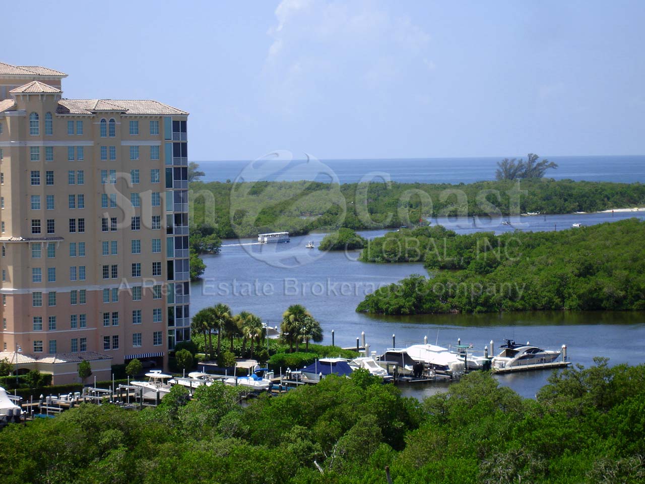 PELICAN ISLE Condominiums Overlooking the Water 
