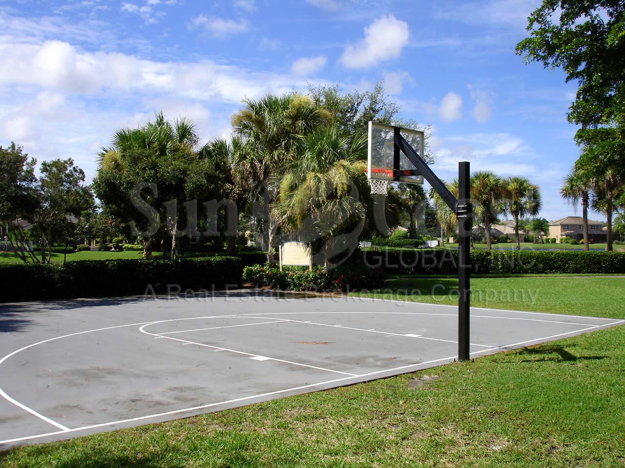 SATURNIA LAKES Basketball Court 