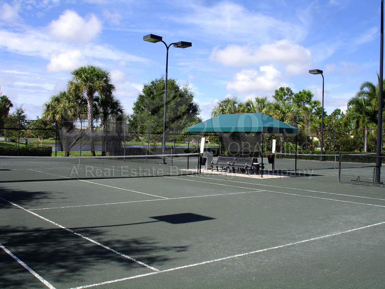 SATURNIA LAKES Tennis Courts