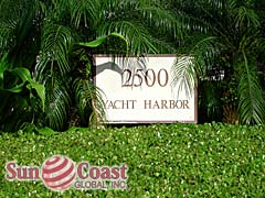 Yacht Harbor Manor Signage