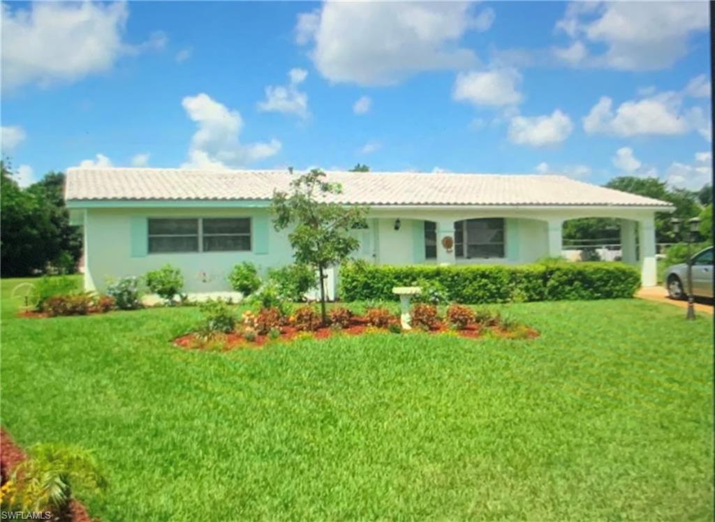 LEHIGH ACRES (CENTRAL) SINGLE FAMILY HOMES (NEW OR NO HOA) Real Estate